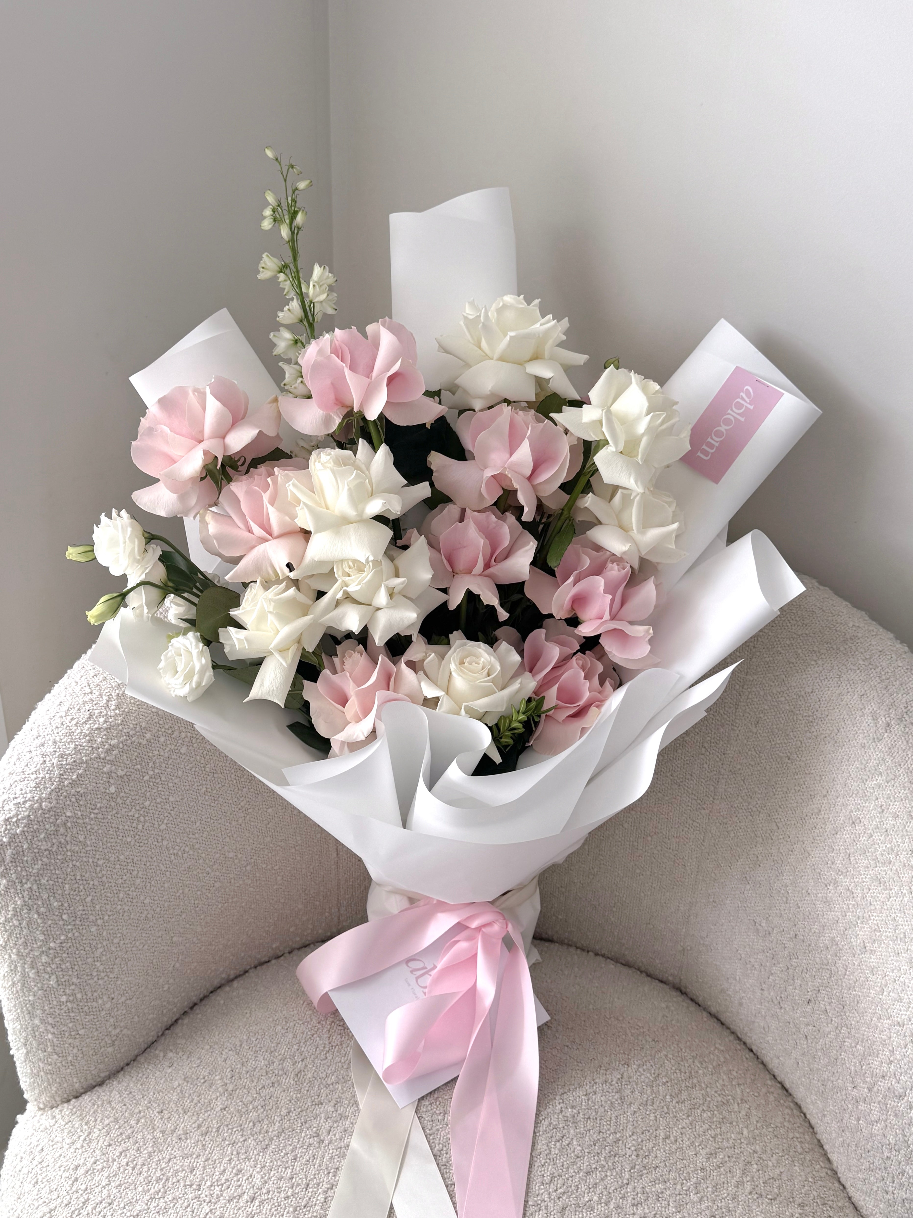 Valentine’s Signature Blooms