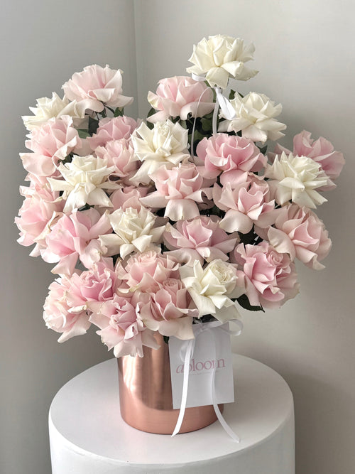 pink and white roses, in rose gold hatbox. Melbourne flowers - melbourne flower delivery - melbourne roses